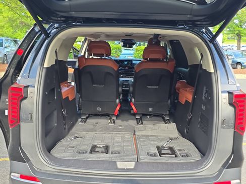 Used 2026 Kia Carnival SX Prestige FWD image 12