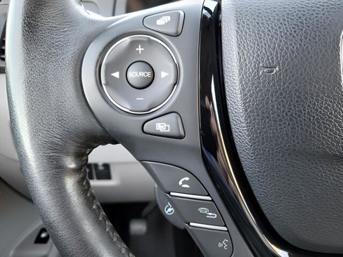 Certified 2018 Honda Ridgeline RTL-E image 23