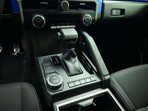 Used 2024 Toyota Tacoma TRD Sport image 19