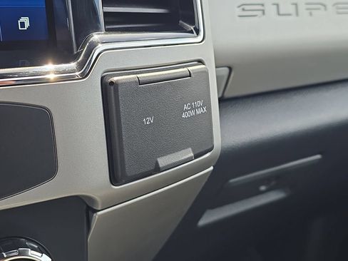 Used 2022 Ford F250 Lariat AWD/4WD image 25