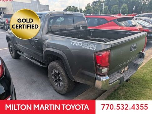 Used 2019 Toyota Tacoma TRD Off-Road AWD/4WD image 4