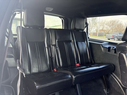 Used 2017 Lincoln Navigator L Select image 8