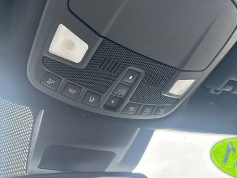 Used 2021 Ford Expedition Limited image 22