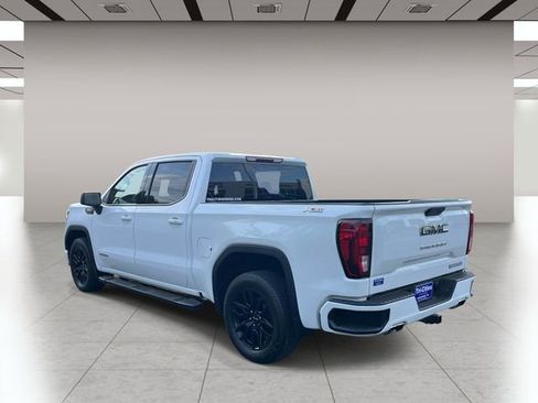 Used 2021 GMC Sierra 1500 Elevation w/ LPO, Elevation Black Package AWD/4WD image 6