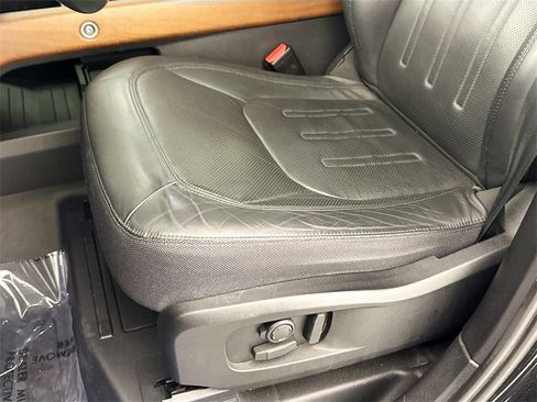 Certified 2022 Land Rover Defender 110 X image 18