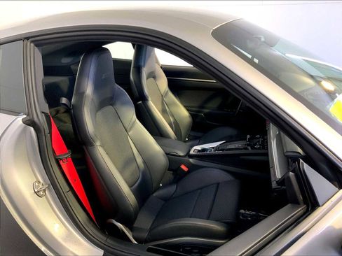 Certified 2024 Porsche 911 Carrera T RWD image 18