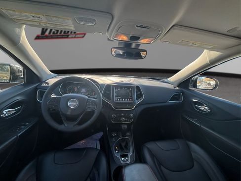 Used 2022 Jeep Cherokee Trailhawk w/ Premium Leather Package image 27