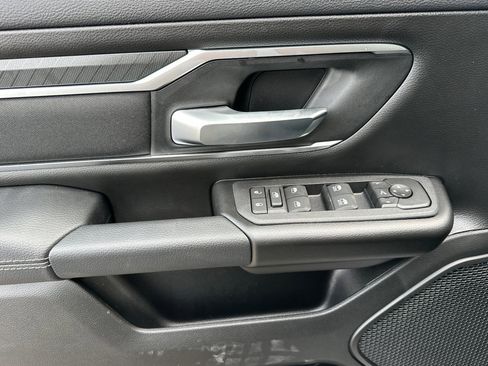 New 2026 RAM 1500 4x4 Crew Cab image 10