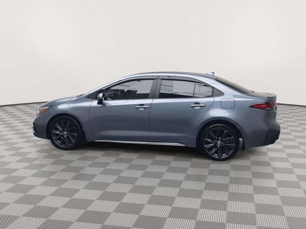 Used 2025 Toyota Corolla XSE FWD image 35