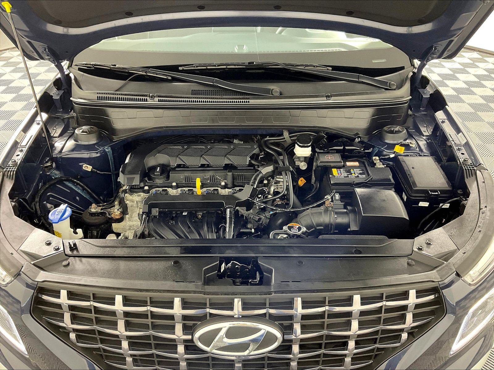 Used 2023 Hyundai Venue Limited FWD image 28