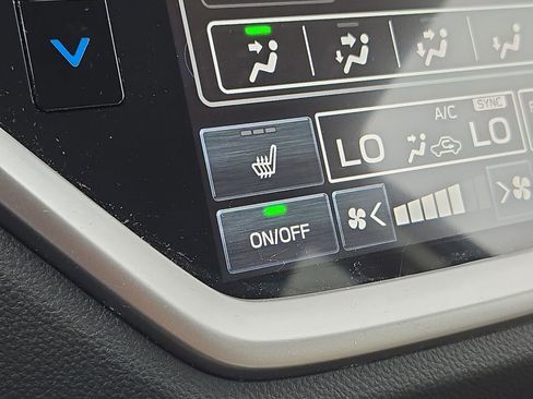 Certified 2025 Subaru Ascent Premium w/ Popular Package #2 AWD/4WD image 38