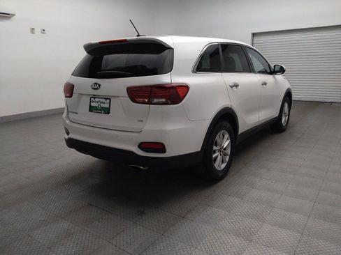 Used 2020 Kia Sorento FWD V6 image 9