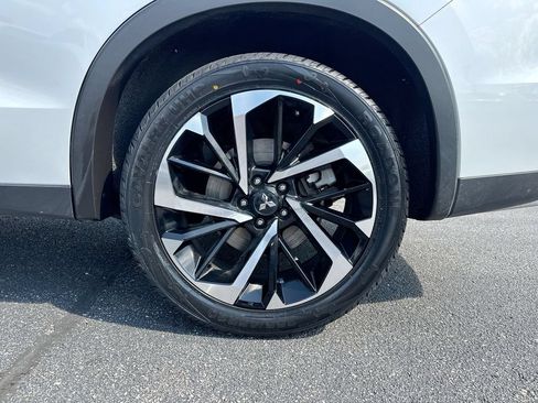Used 2024 Mitsubishi Outlander SE FWD image 28