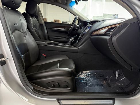 Used 2019 Cadillac CTS Luxury RWD image 23