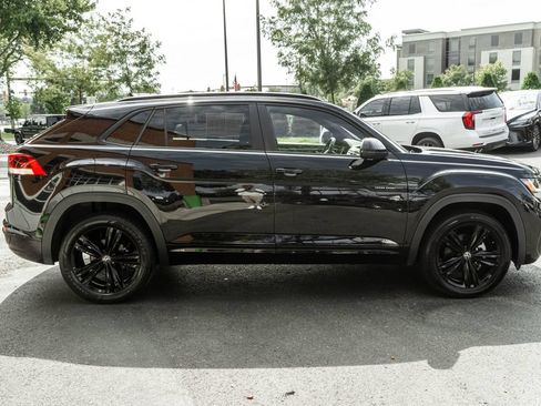 Used 2023 Volkswagen Atlas Cross Sport SEL R-Line AWD/4WD image 3