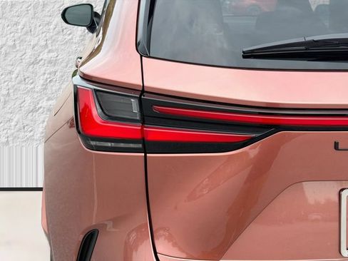 New 2026 Lexus NX 350 F Sport AWD/4WD image 10