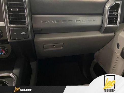 Used 2022 Ford F250 XLT w/ XLT Premium Package AWD/4WD image 25