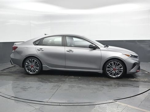 Used 2023 Kia Forte GT image 3