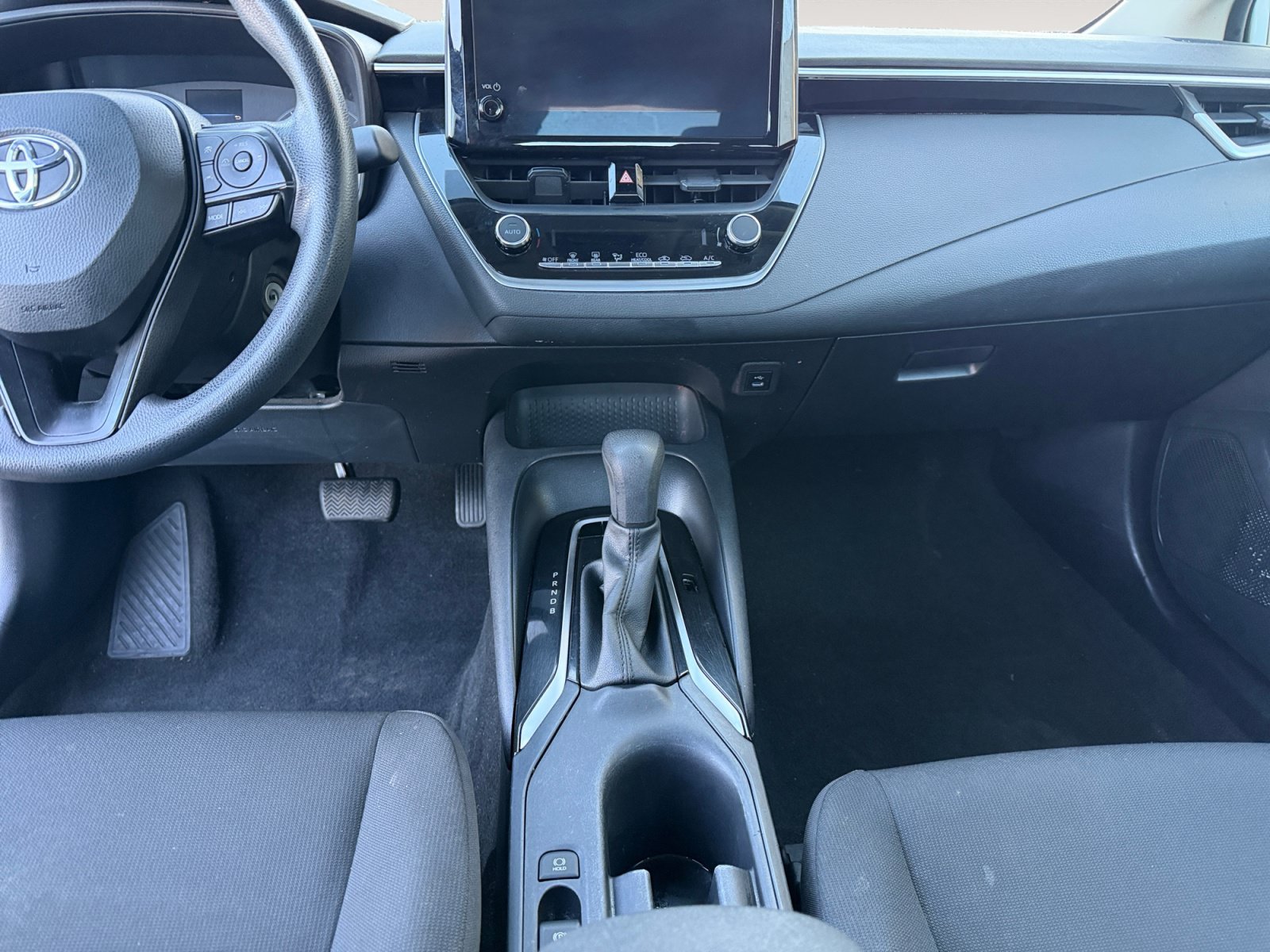 Used 2023 Toyota Corolla LE FWD image 11