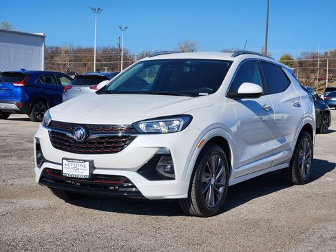 Used 2023 Buick Encore GX Select w/ Sport Touring Package image 3