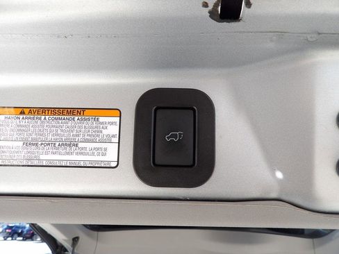 Used 2020 Toyota Sienna XLE FWD image 28