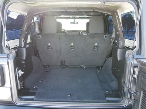 Used 2019 Jeep Wrangler Unlimited Sport S image 11