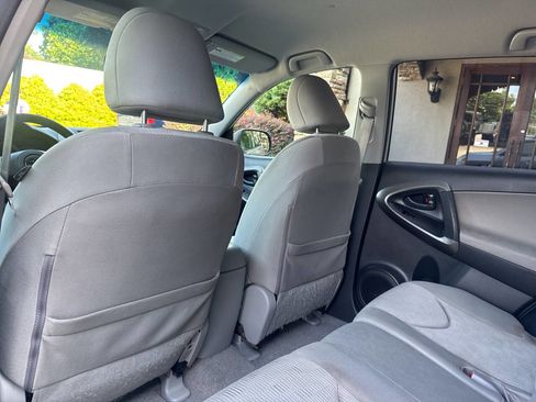 Used 2010 Toyota RAV4 2WD image 11