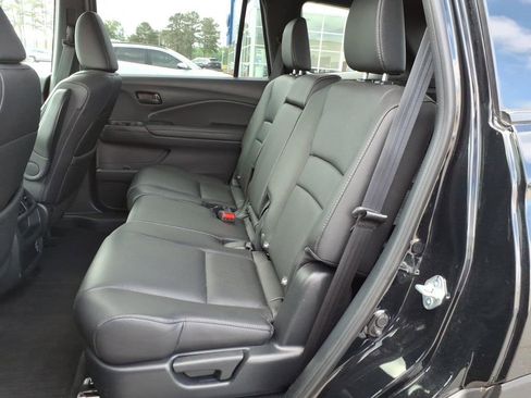 Used 2023 Honda Passport EX-L image 9