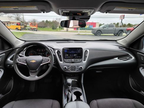 Used 2023 Chevrolet Malibu LT image 16