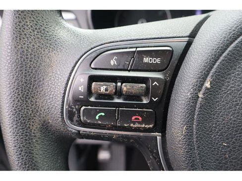 Used 2017 Kia Optima LX FWD image 10