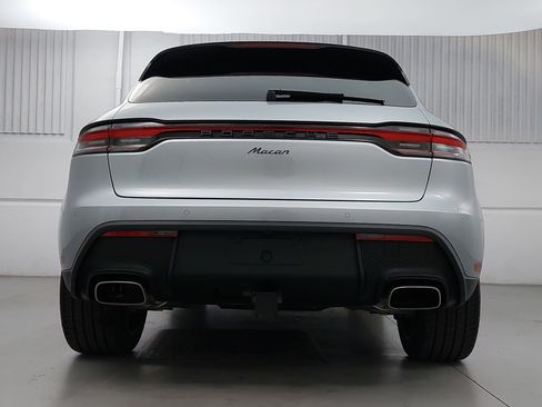 New 2026 Porsche Macan image 6
