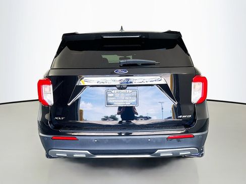 Used 2021 Ford Explorer XLT w/ Equipment Group 202A AWD/4WD image 6