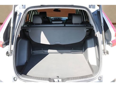 Used 2019 Honda CR-V Touring image 18