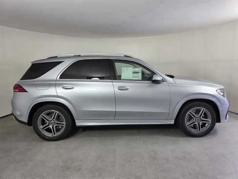 New 2026 Mercedes-Benz GLE 450 4MATIC image 3