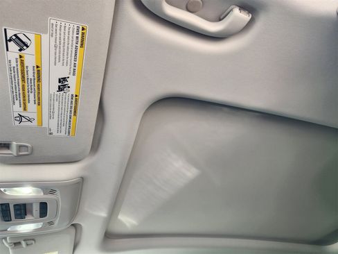 Used 2024 Buick Envision Sport Touring image 26