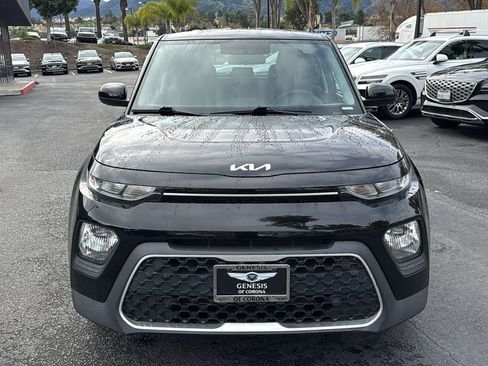 Used 2022 Kia Soul LX image 8