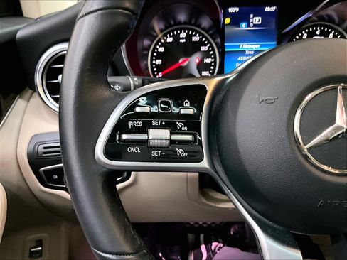 Used 2022 Mercedes-Benz GLC 300 4MATIC image 21