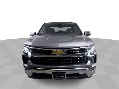 Used 2025 Chevrolet Silverado 1500 LT image 3