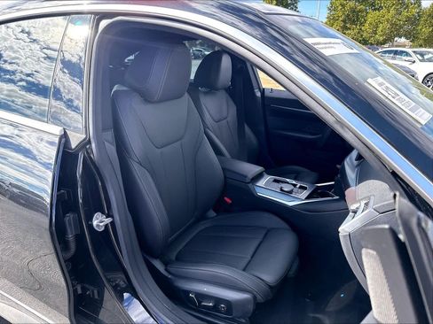 Used 2025 BMW i4 eDrive40 w/ Premium Package RWD image 30