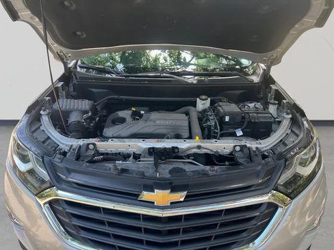 Used 2020 Chevrolet Equinox LS w/ LS Convenience Package FWD image 20