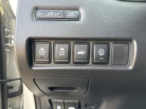 Used 2023 Nissan Murano Platinum w/ Cargo Package image 11