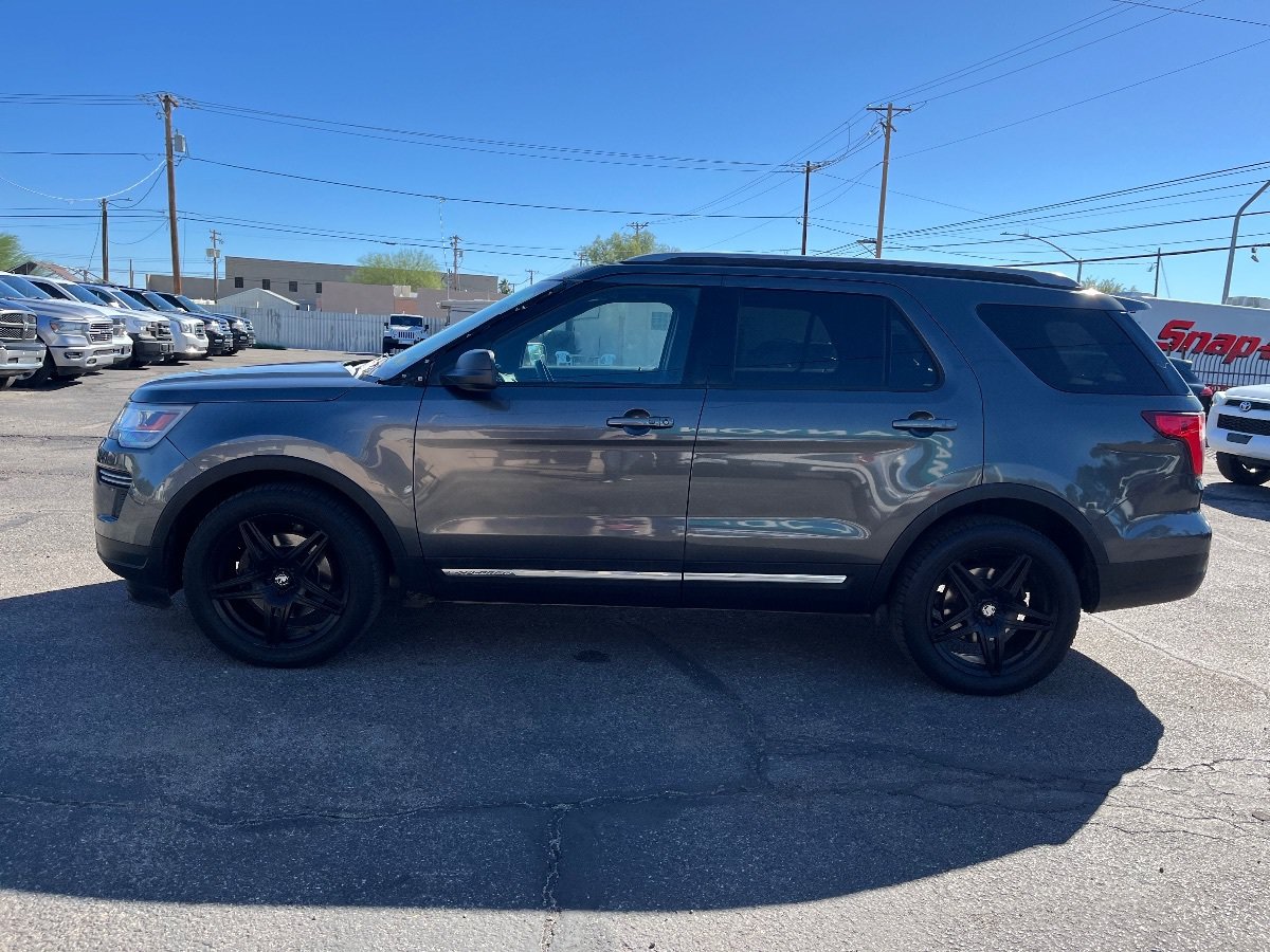 Used 2019 Ford Explorer XLT FWD image 6