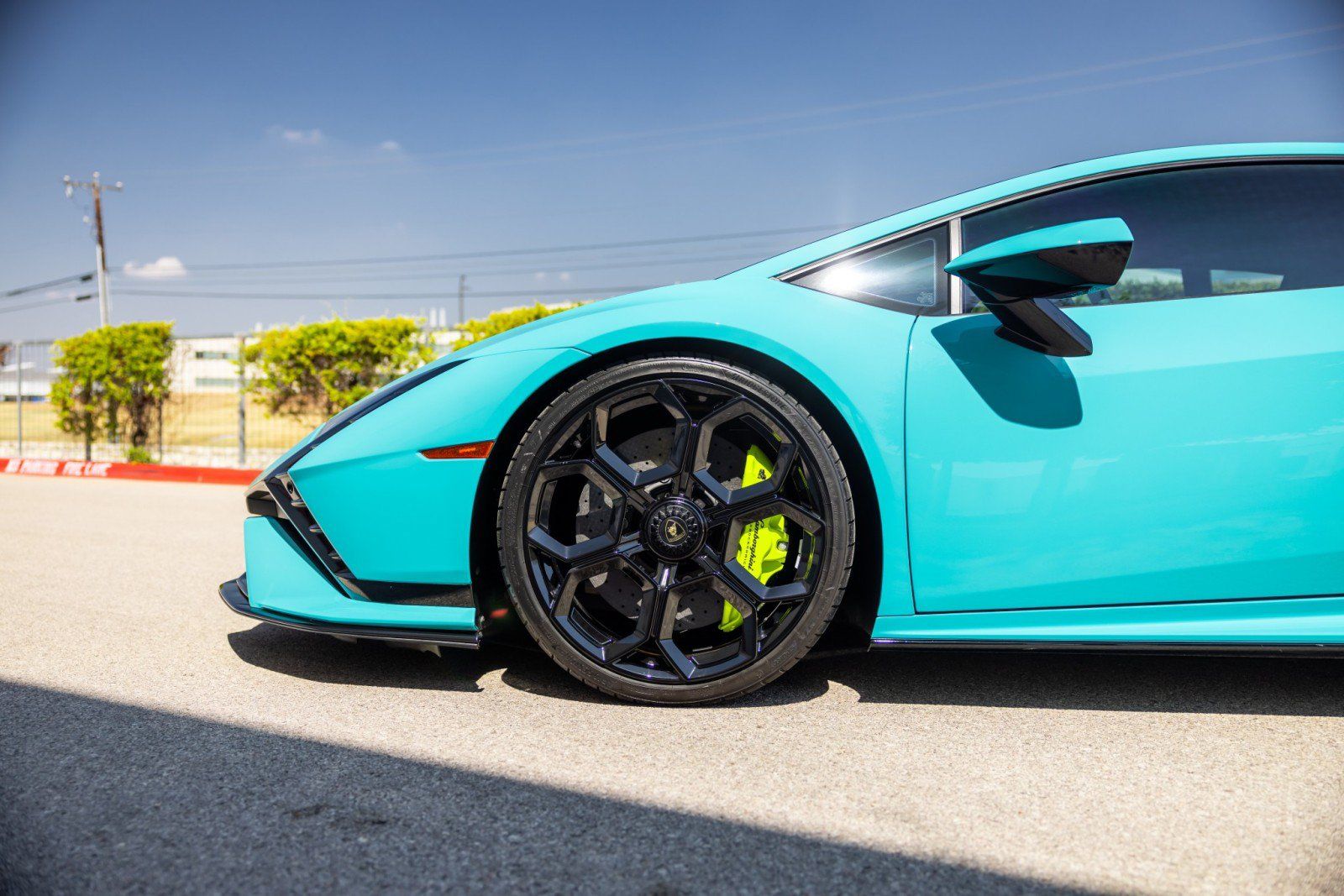 Used 2024 Lamborghini Huracan Tecnica RWD image 8