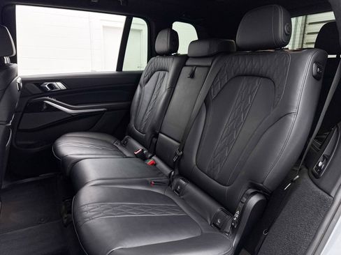 Used 2023 BMW X7 M60i w/ Executive Package image 34