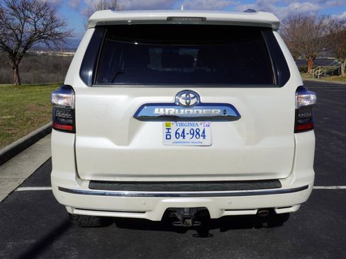 Used 2019 Toyota 4Runner Limited image 8