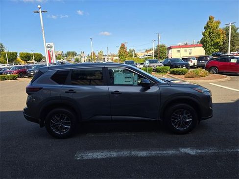 New 2026 Nissan Rogue S image 4