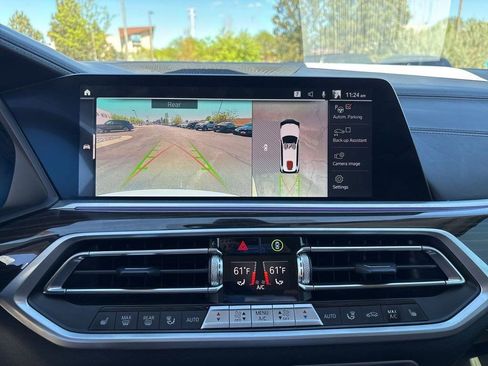 Used 2021 BMW X7 xDrive40i w/ Premium Package 2 image 15