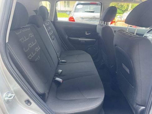 Used 2012 Kia Soul + FWD image 23