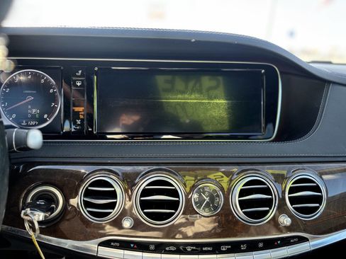 Used 2016 Mercedes-Benz S 550 4MATIC Sedan image 26