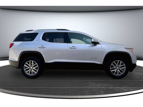 Used 2019 GMC Acadia SLE w/ Driver Alert Package I FWD image 15